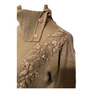 Vintage wool blend embroidered roses sweater szS